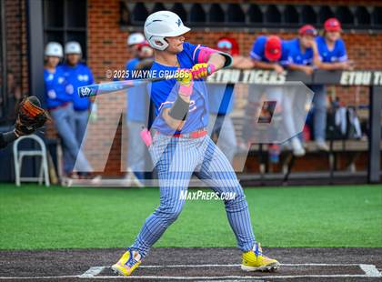 Thumbnail 1 in Pleasant Grove @ Henderson (UIL 4A D1 Area Playoff) photogallery.