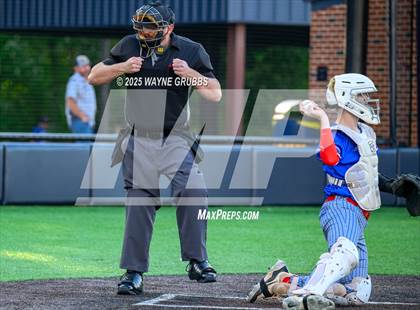 Thumbnail 3 in Pleasant Grove @ Henderson (UIL 4A D1 Area Playoff) photogallery.