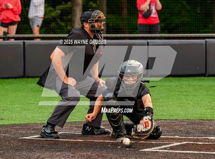 Thumbnail 3 in Pleasant Grove @ Henderson (UIL 4A D1 Area Playoff) photogallery.