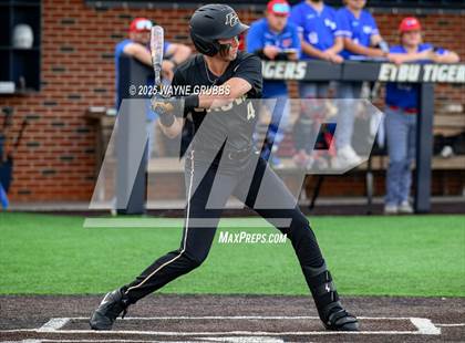 Thumbnail 3 in Pleasant Grove @ Henderson (UIL 4A D1 Area Playoff) photogallery.