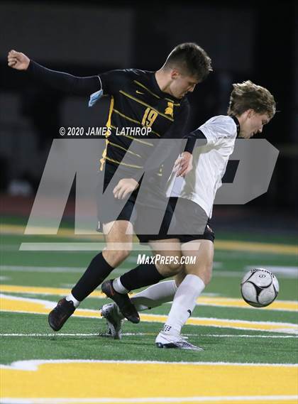 Thumbnail 3 in Churchville Chili @ Greece Athena  (NYSPHSAA Section 5 Class A Quarterfinal) photogallery.