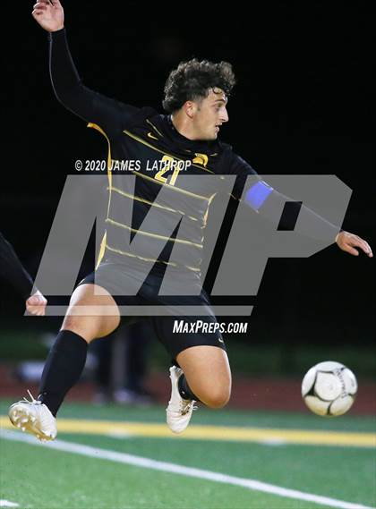 Thumbnail 3 in Churchville Chili @ Greece Athena  (NYSPHSAA Section 5 Class A Quarterfinal) photogallery.