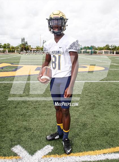 Thumbnail 3 in St. Thomas Aquinas (Preseason Early Contenders Photo Shoot)  photogallery.