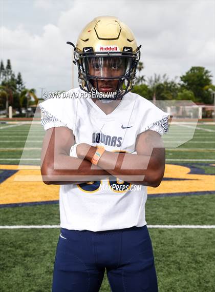 Thumbnail 3 in St. Thomas Aquinas (Preseason Early Contenders Photo Shoot)  photogallery.