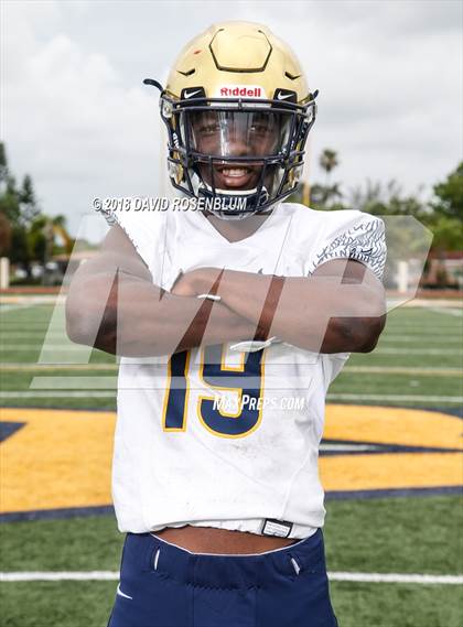 Thumbnail 2 in St. Thomas Aquinas (Preseason Early Contenders Photo Shoot)  photogallery.