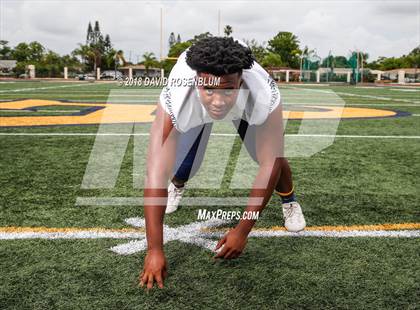 Thumbnail 2 in St. Thomas Aquinas (Preseason Early Contenders Photo Shoot)  photogallery.