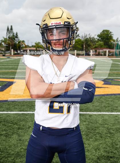 Thumbnail 2 in St. Thomas Aquinas (Preseason Early Contenders Photo Shoot)  photogallery.