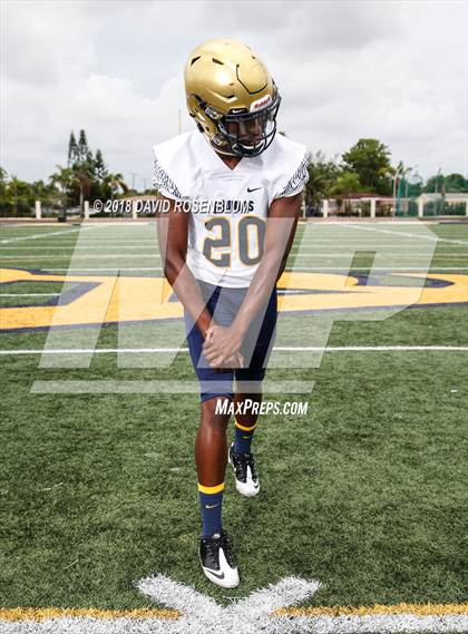 Thumbnail 3 in St. Thomas Aquinas (Preseason Early Contenders Photo Shoot)  photogallery.