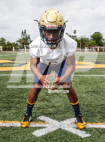 Thumbnail 3 in St. Thomas Aquinas (Preseason Early Contenders Photo Shoot)  photogallery.