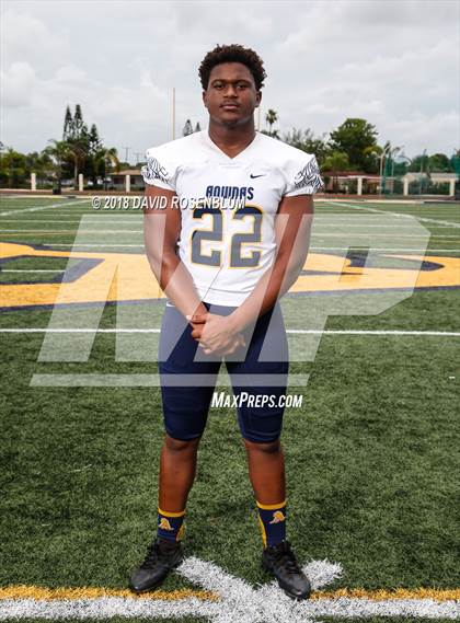 Thumbnail 3 in St. Thomas Aquinas (Preseason Early Contenders Photo Shoot)  photogallery.
