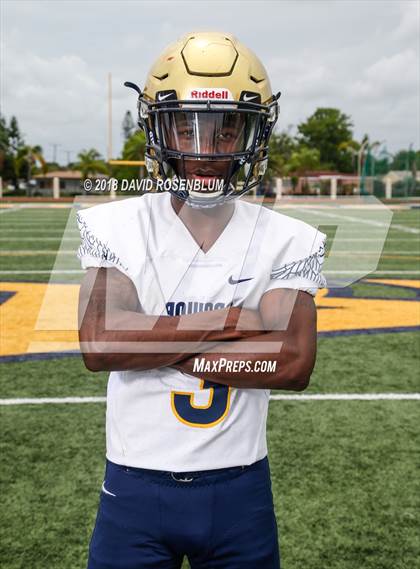 Thumbnail 2 in St. Thomas Aquinas (Preseason Early Contenders Photo Shoot)  photogallery.