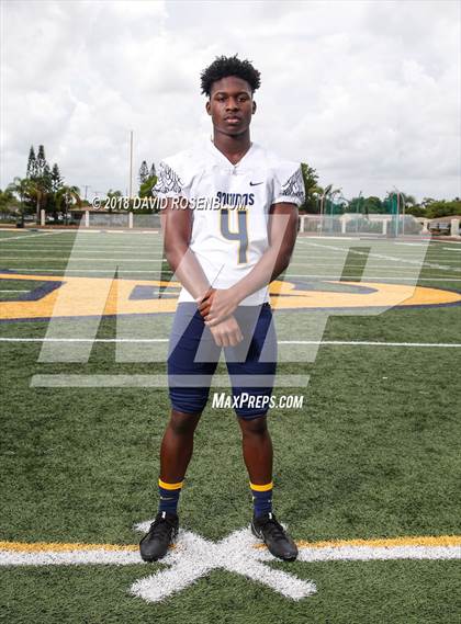 Thumbnail 1 in St. Thomas Aquinas (Preseason Early Contenders Photo Shoot)  photogallery.