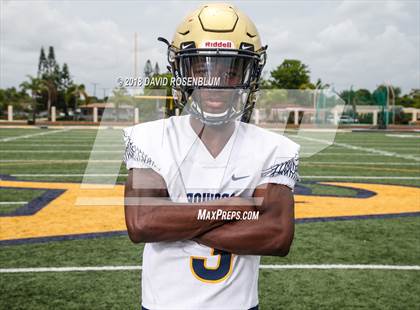 Thumbnail 1 in St. Thomas Aquinas (Preseason Early Contenders Photo Shoot)  photogallery.