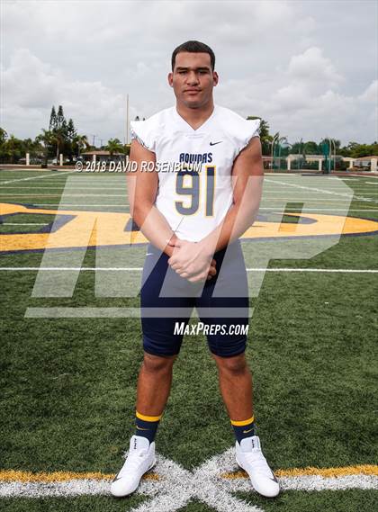 Thumbnail 3 in St. Thomas Aquinas (Preseason Early Contenders Photo Shoot)  photogallery.