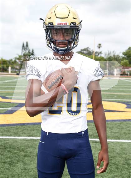 Thumbnail 3 in St. Thomas Aquinas (Preseason Early Contenders Photo Shoot)  photogallery.