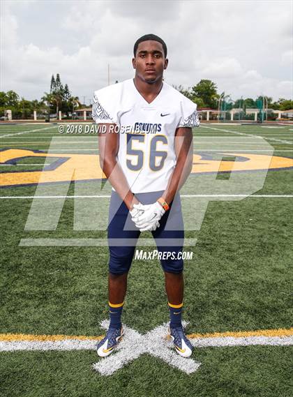Thumbnail 2 in St. Thomas Aquinas (Preseason Early Contenders Photo Shoot)  photogallery.