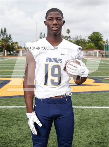 Thumbnail 2 in St. Thomas Aquinas (Preseason Early Contenders Photo Shoot)  photogallery.