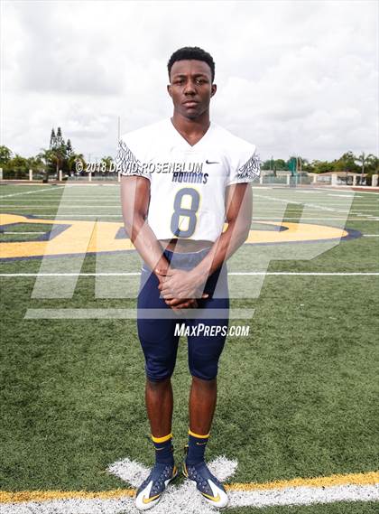 Thumbnail 3 in St. Thomas Aquinas (Preseason Early Contenders Photo Shoot)  photogallery.