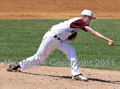 Thumbnail 3 in East Lyme vs Griswold (ECC Quarterfinal) photogallery.