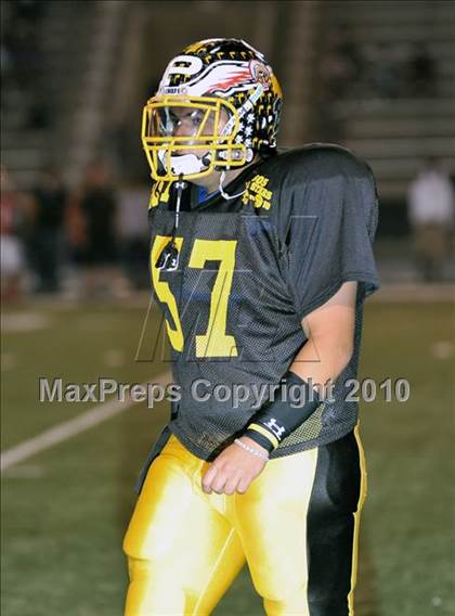 Thumbnail 3 in 605 All-Star Football Classic (East vs. West) photogallery.