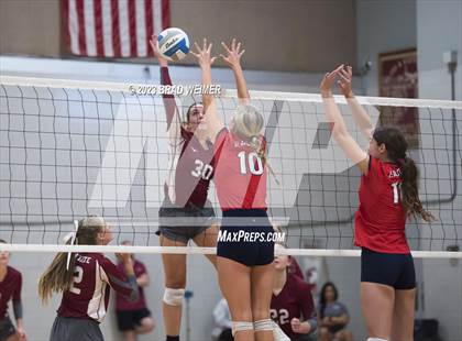 Thumbnail 3 in Central Catholic @ E.D. White photogallery.