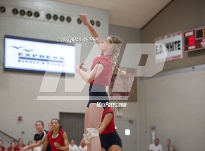 Thumbnail 2 in Central Catholic @ E.D. White photogallery.