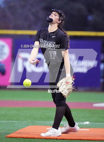 Thumbnail 1 in Rockwall vs. Vista Ridge (NFCA Leadoff Classic) photogallery.