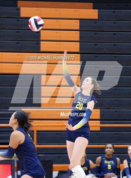 Thumbnail 2 in Southlake Carroll vs. Highland Park photogallery.