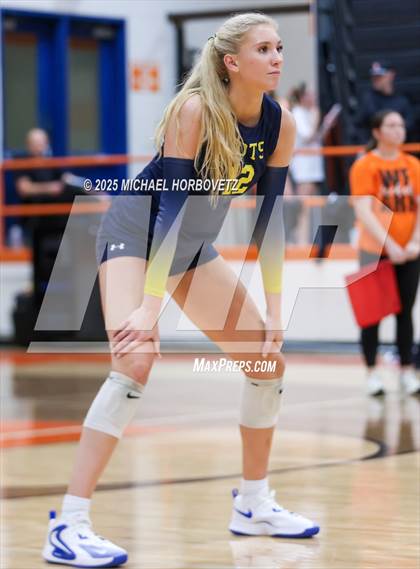 Thumbnail 3 in Southlake Carroll vs. Highland Park photogallery.