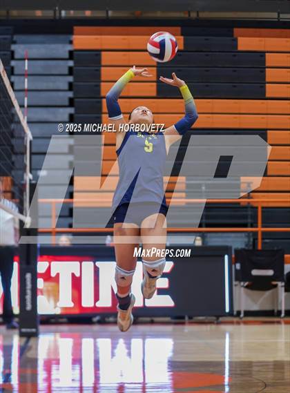 Thumbnail 1 in Southlake Carroll vs. Highland Park photogallery.