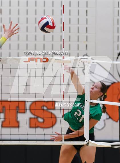 Thumbnail 2 in Southlake Carroll vs. Highland Park photogallery.