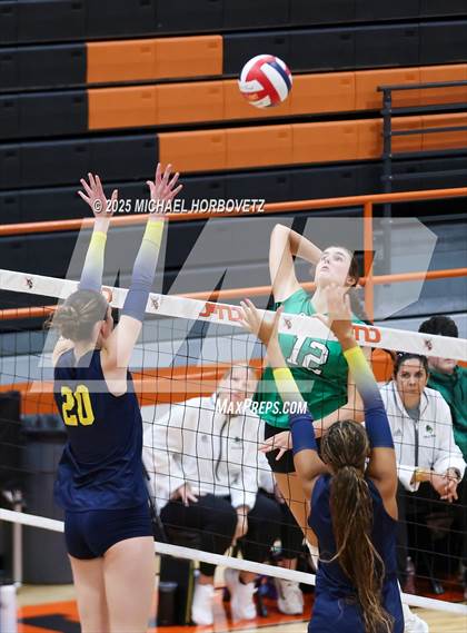 Thumbnail 3 in Southlake Carroll vs. Highland Park photogallery.