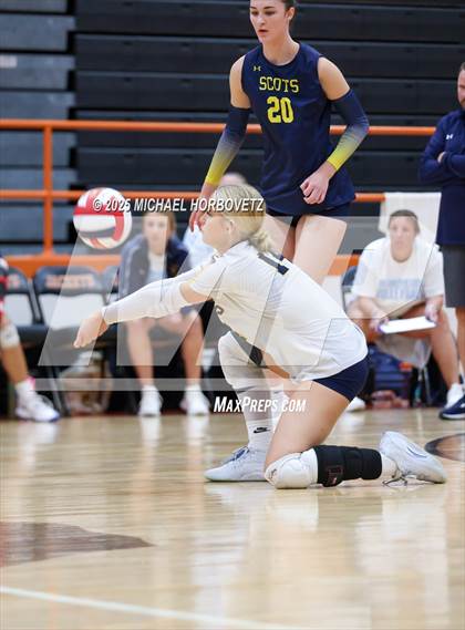 Thumbnail 3 in Southlake Carroll vs. Highland Park photogallery.