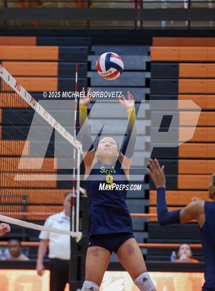 Thumbnail 3 in Southlake Carroll vs. Highland Park photogallery.