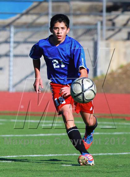 Thumbnail 2 in Crawford vs. Serra (San Diego City Tournament) photogallery.