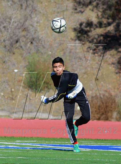 Thumbnail 2 in Crawford vs. Serra (San Diego City Tournament) photogallery.