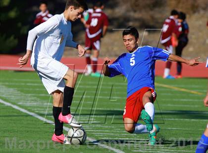 Thumbnail 2 in Crawford vs. Serra (San Diego City Tournament) photogallery.