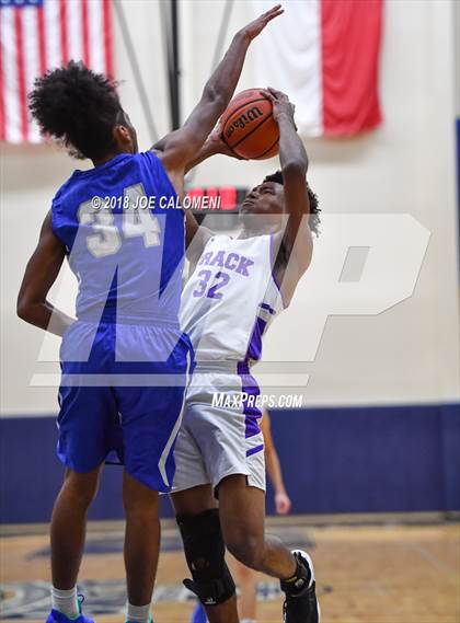 Thumbnail 2 in Lanier [Sidney] vs Brackenridge photogallery.