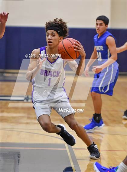 Thumbnail 1 in Lanier [Sidney] vs Brackenridge photogallery.