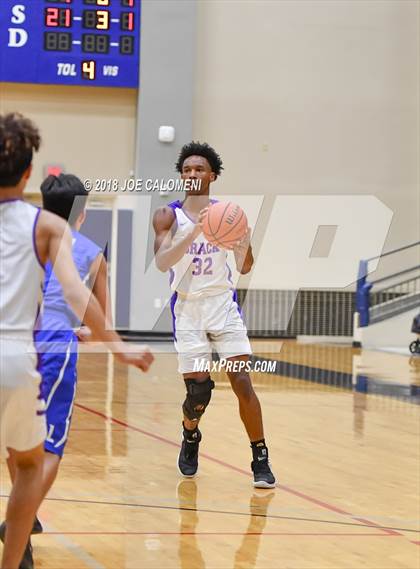 Thumbnail 2 in Lanier [Sidney] vs Brackenridge photogallery.