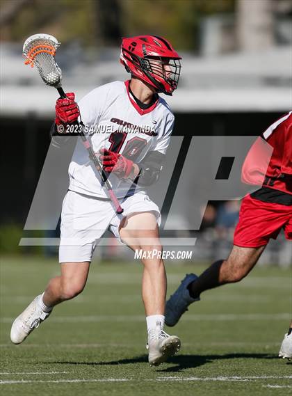 Thumbnail 3 in Village Christian vs Glendale photogallery.