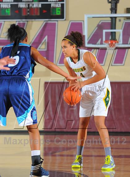 Thumbnail 3 in Rock Bridge vs. Centennial (Nike Tournament of Champions) photogallery.