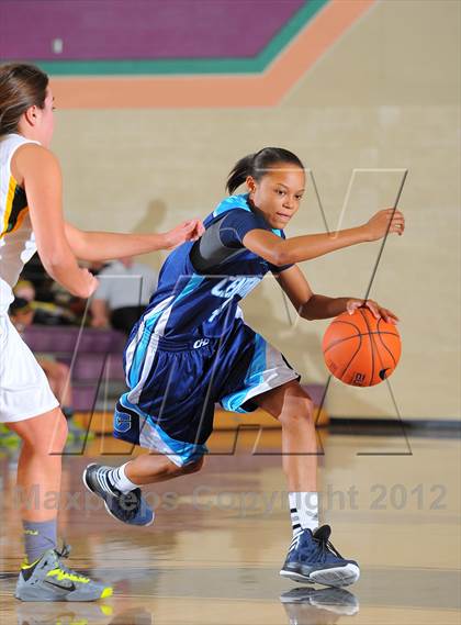 Thumbnail 2 in Rock Bridge vs. Centennial (Nike Tournament of Champions) photogallery.