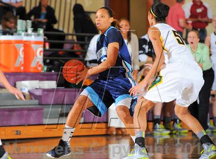 Thumbnail 2 in Rock Bridge vs. Centennial (Nike Tournament of Champions) photogallery.