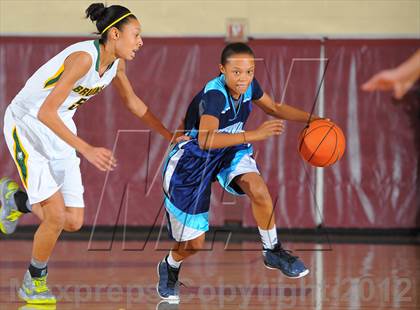 Thumbnail 1 in Rock Bridge vs. Centennial (Nike Tournament of Champions) photogallery.