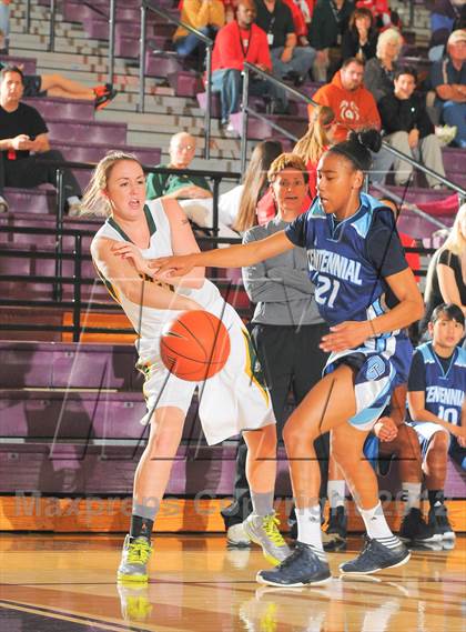 Thumbnail 3 in Rock Bridge vs. Centennial (Nike Tournament of Champions) photogallery.