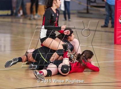 Thumbnail 2 in Arleta vs. Verdugo Hills (CIF L.A. City Section D3 Final) photogallery.