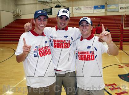 Thumbnail 2 in Jesuit TOC Ceremony photogallery.