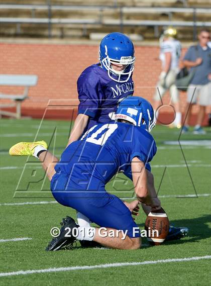 Thumbnail 3 in Knoxville Catholic @ McCallie (Scrimmage)  photogallery.
