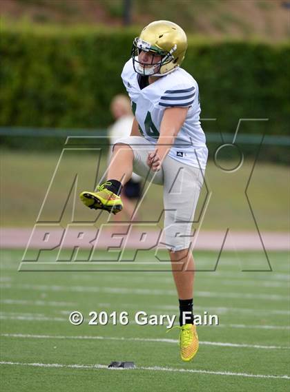 Thumbnail 2 in Knoxville Catholic @ McCallie (Scrimmage)  photogallery.
